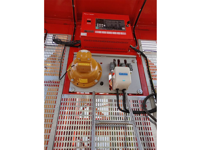 SC200J型井道施工升降機